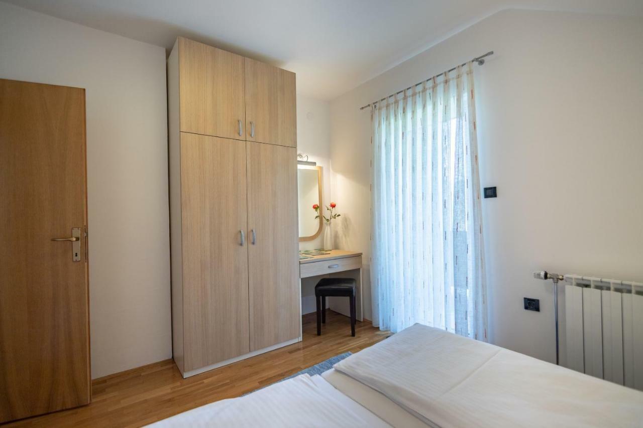 Apartments And Room Robert コレニツァ エクステリア 写真