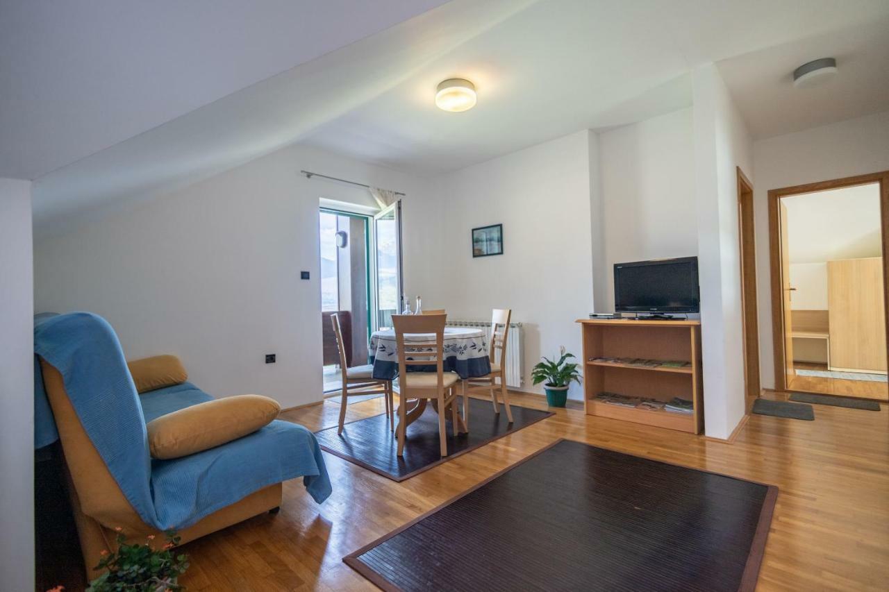 Apartments And Room Robert コレニツァ エクステリア 写真